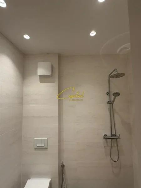 Tirane, jepet me qera apartament 1+1 Kati 3, 70 m² 750 € (ZOGU I ZI)