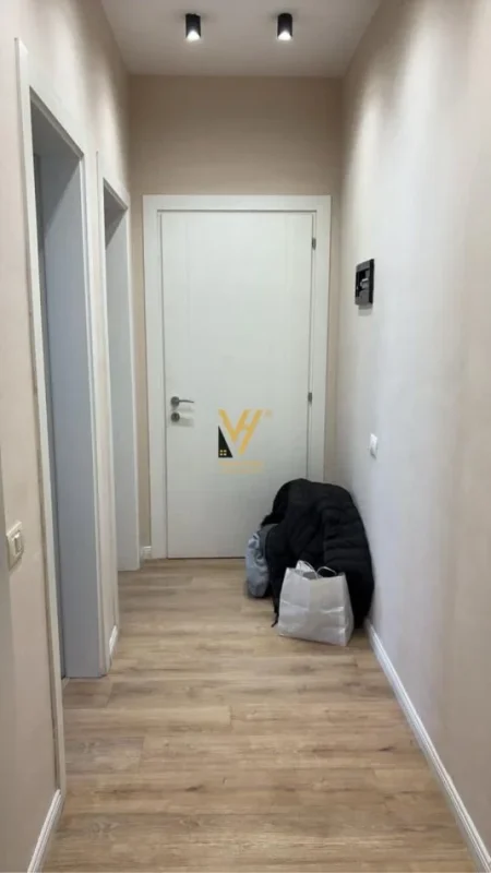 Tirane, jepet me qera apartament 1+1+Ballkon Kati 6, 60 m² 500 € (ASTIR)