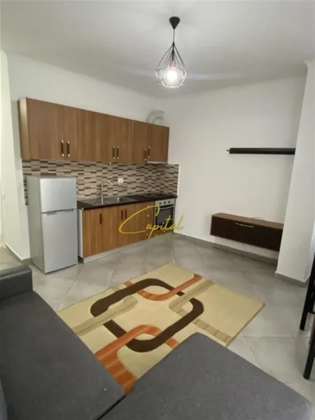 Tirane, jepet me qera apartament 1+1 Kati 5, 75 m² 400 € (ASTIR)