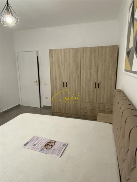 Tirane, jepet me qera apartament 1+1 Kati 5, 75 m² 400 € (ASTIR)