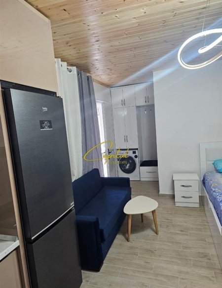 Tirane, jepet me qera garsonier 1+1 Kati 1, 30 m² 300 € (LAPRAKE)