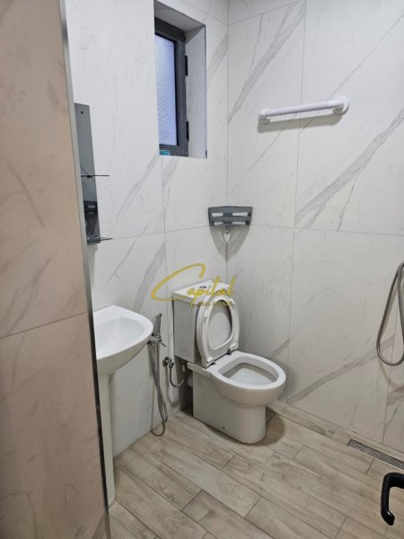 Tirane, jepet me qera garsonier 1+1 Kati 1, 30 m² 300 € (LAPRAKE)