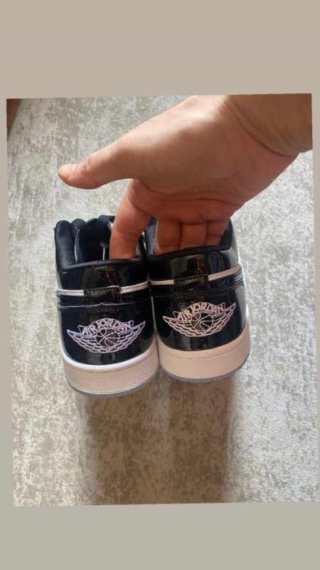 Tirane, shes Atlete origjinale Nike + Jordan nr 43 per cuna 50 €