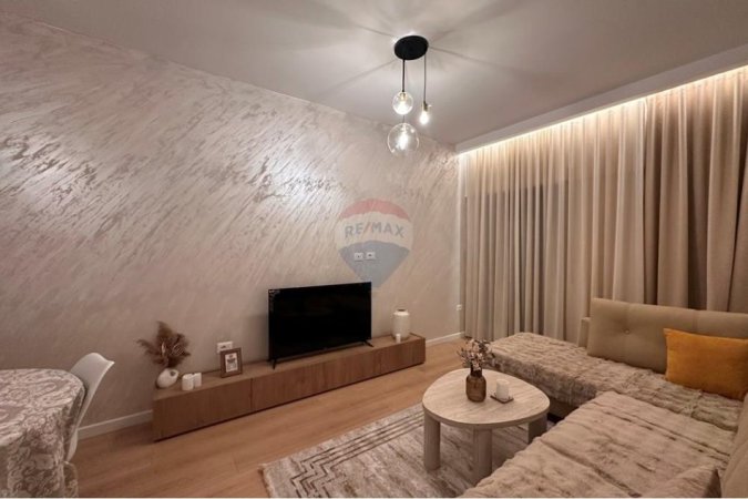 Tirane, jepet me qera apartament 2+1 , 102 m² 1.500 € (Rruga Bardhok Biba)