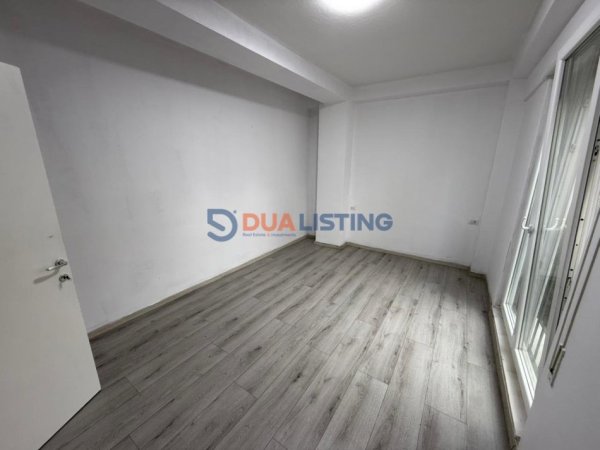 Tirane, jepet me qera zyre Kati 2, 75 m² 600 € (21 Dhjetori)