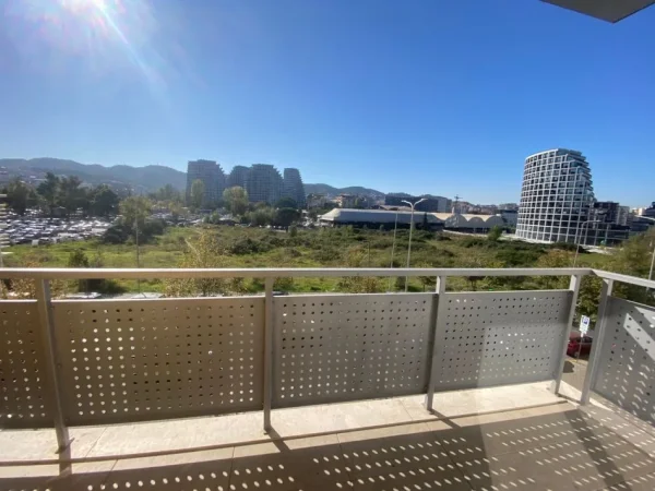 Tirane, jepet me qera apartament 1+1+Ballkon , 65 m² 1.000 € (Rruga e Kosovareve)