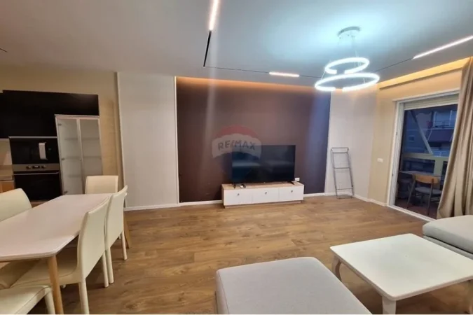 Tirane, jap me qera apartament 2+1 , 114 m² 900 € (Vizion Plus, Tiranë)