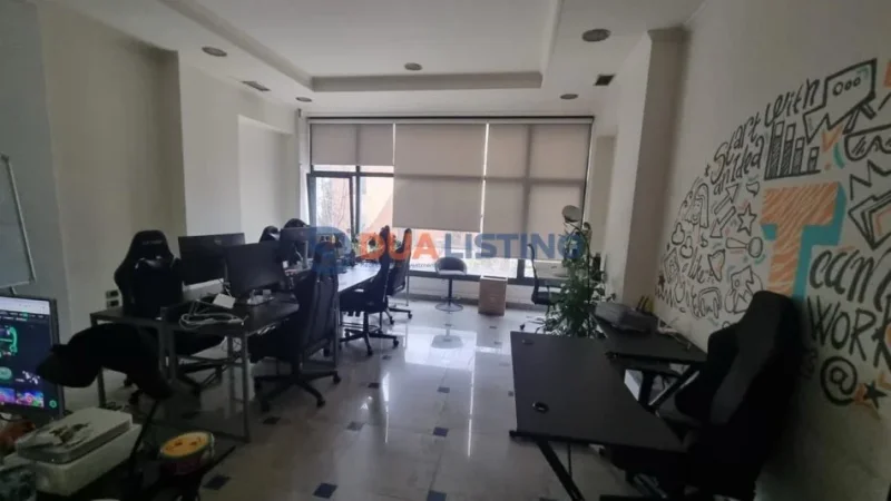 Tirane, shitet ambjent biznesi Kati 1, 350 m² 1.500.000 € (Bllok)