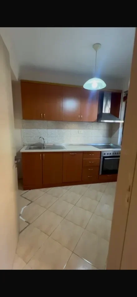 Tirane, shitet apartament 2+1+Aneks Kati 2, 1 m² 112.000 € 