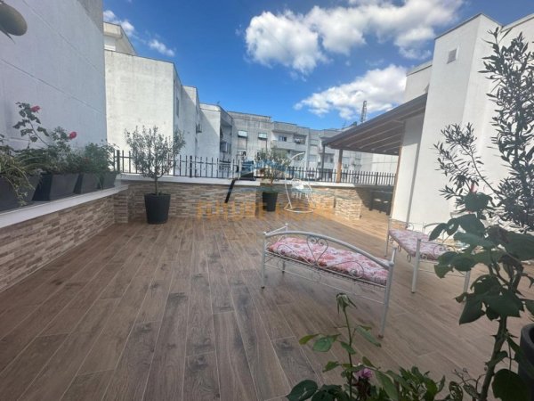 Tirane, shitet apartament+verande | Penthouse 1+1 Kati 7, 65 m² 168.000 € 