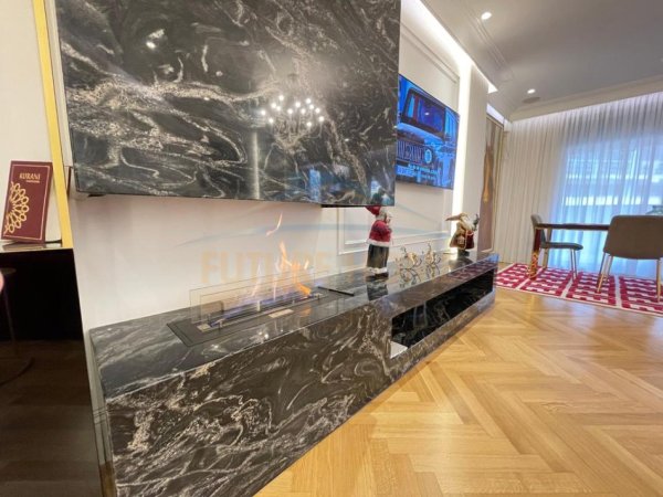 Tirane, shitet apartament 3+1+Ballkon Kati 2, 165 m² 369.000 € (Kopshti Botanik)