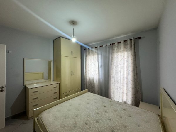Tirane, jepet me qera apartament 1+1 Kati 2, 57 m² 470 € (Don bosco)