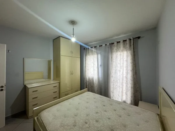 Tirane, jepet me qera apartament 1+1 Kati 2, 57 m² 470 € (Don bosco)