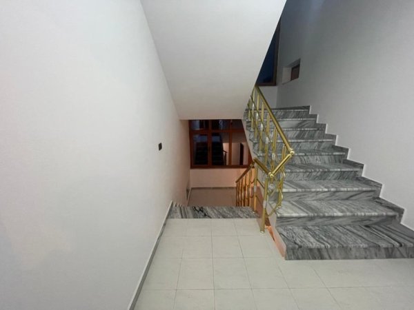 Tirane, shitet apartament 1+1 Kati 2, 107 m² 144.500 € (Selite)
