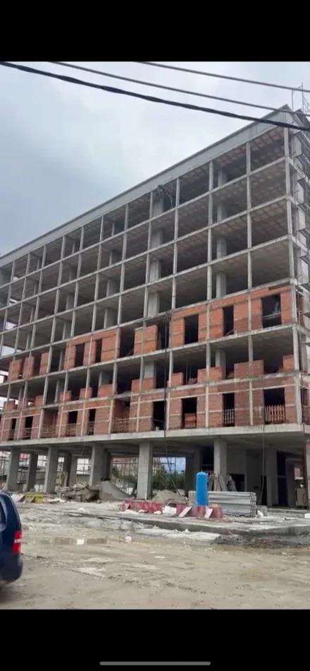 Tirane, shitet apartament 2+1 Kati 2, 85 m² 102.000 € 