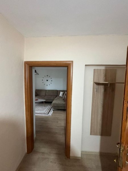 Tirane, jepet me qera apartament 2+1+Aneks Kati 3, 70 m² 550 € (Rruga Sali Nivica)