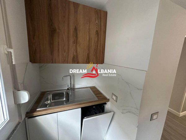 Tirane, jepet me qera apartament 1+1 , 59 m² 570 € (Rruga Qemal Stafa prane Shkolles se Kuqe)