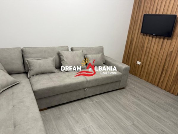 Tirane, jepet me qera apartament 1+1 , 59 m² 570 € (Rruga Qemal Stafa prane Shkolles se Kuqe)