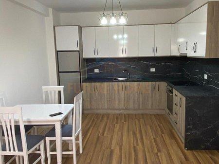 Tirane, shitet apartament 1+1 Kati 7, 72 m² 110.000 € 