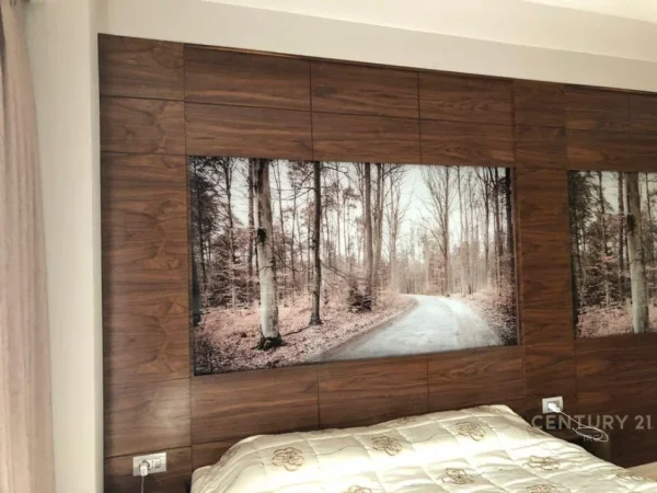 Tirane, jepet me qera apartament 1+1+Ballkon Kati 8, 65 m² 650 € (Ish-Parku)