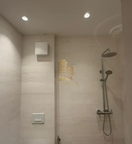 Tirane, jepet me qera apartament 1+1+Ballkon Kati 3, 70 m² 750 € (Zogu i Zi)