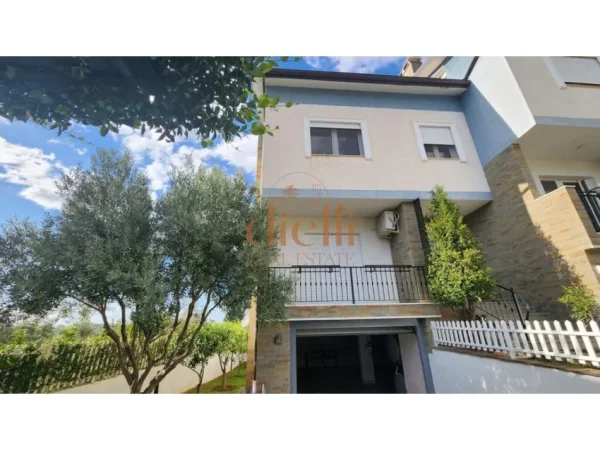 Tirane, jepet me qera Vile 3+1+Ballkon , 250 m² 1.500 € (pranë Teg)