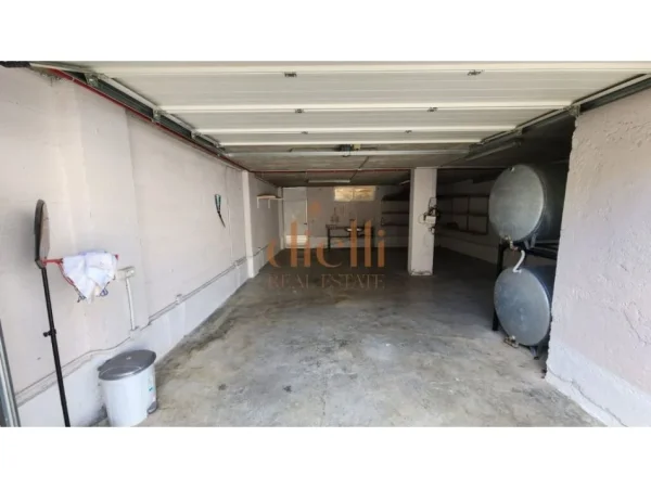 Tirane, jepet me qera Vile 3+1+Ballkon , 250 m² 1.500 € (pranë Teg)