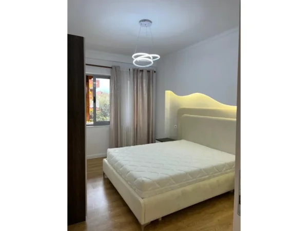 Tirane, shitet apartament 2+1+Ballkon Kati 1, 107 m² 173.000 € (astir)