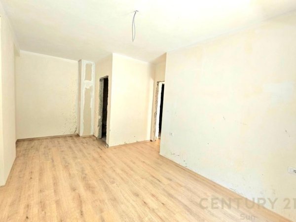 Tirane, shitet apartament 2+1 Kati 4, 123 m² 200.000 € (Rruga e Elbasanit)