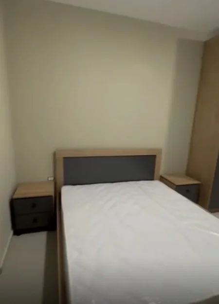 Tirane, jepet me qera apartament 2+1 Kati 4, 112 m² 650 € 