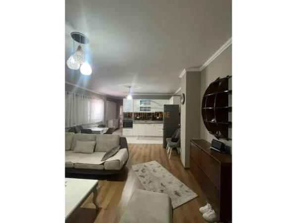 Qera, Apartament 2+1 në Don Bosko, Tiranë. 650 €