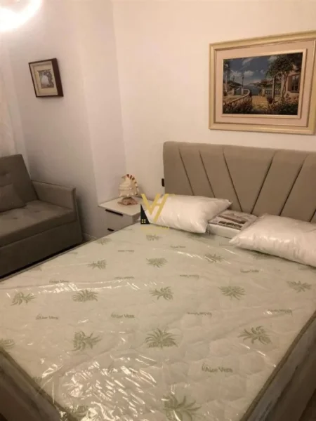 Tirane, jepet me qera apartament 1+1+Ballkon Kati 9, 62 m² 700 € (ISH EKSPOZITA)