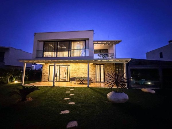 Gjiri Lalezit | Hamallaj, shitet Vile , 728 m² 1.600.000 € 