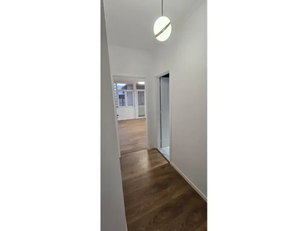Tirane, shitet apartament 2+1 Kati 7, 93 m² 218.000 € (prane Prokurorise se Tiranes)