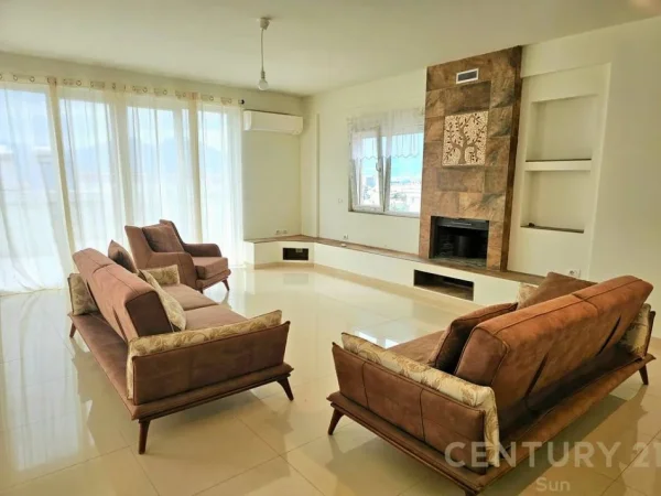 Tirane, jepet me qera apartament 4+1+Ballkon Kati 4, 242 m² 1.400 € (Kopshti Botanik)