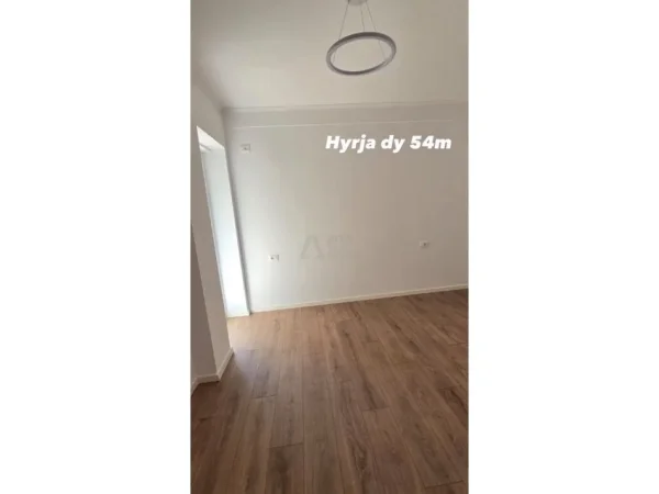Tirane, shitet 1+1 Kati 7, 54 m² 115.000 € (don bosco)