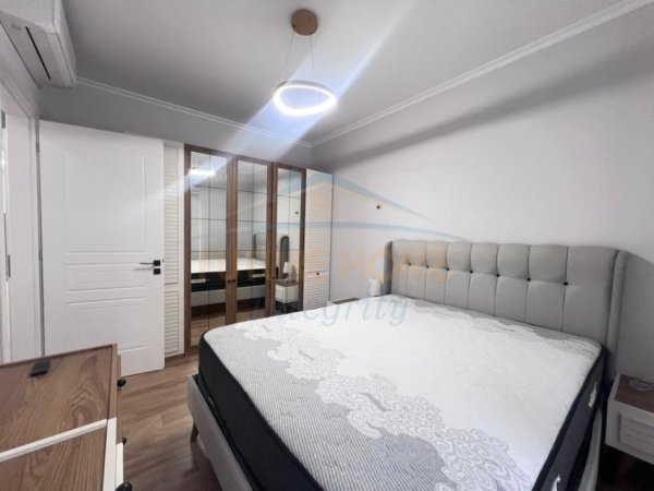 Tirane, jepet me qera apartament 2+1 Kati 3, 106 m² 1.500 € (O2 Residence, Farke)