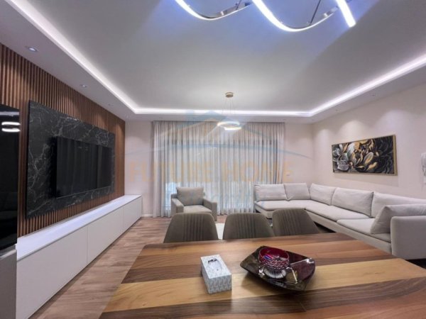 Tirane, jepet me qera apartament 2+1 Kati 3, 106 m² 1.500 € (O2 Residence, Farke)