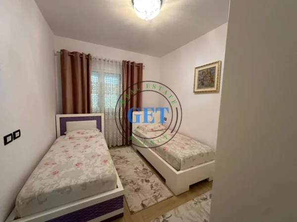 Shitet ,Vilë 3-Katëshe, Xhafzotaj, Durrës