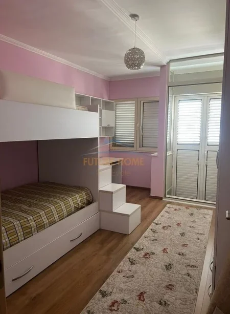 Tirane, jepet me qera apartament 2+1 , 95 m² 700 € (Don Bosko)
