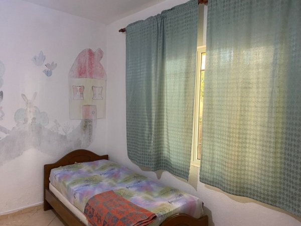 Tirane, jepet me qera shtepi 1 Katshe Kati 0, 125 m² 380 € (ne fund te rruges 5 Maji Tirane.)