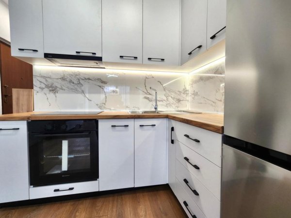 Apartament me qera Pazari i ri (6).jpeg