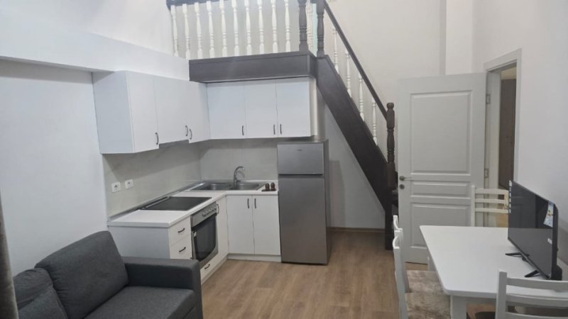 Tirane, jepet me qera apartament 1+1 Kati 1, 500 € 