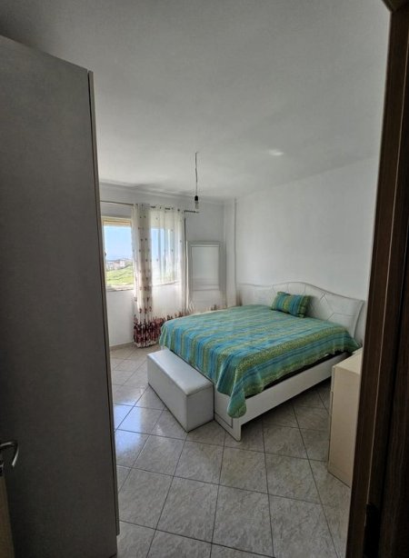 Tirane, jepet me qera apartament 2+1 Kati 4, 100 m² 140.000 € (fresku)