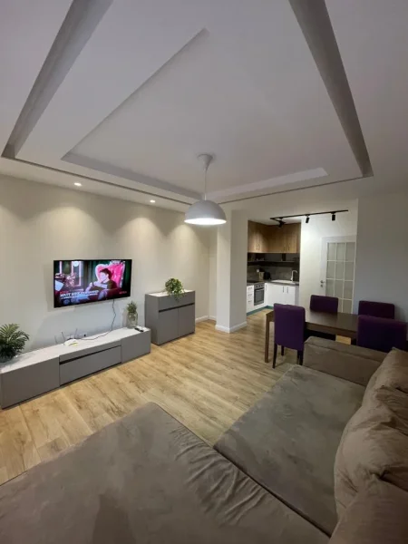 Tirane, jepet me qera apartament 2+1+Ballkon Kati 6, 85 m² 1.000 € (Rruga Sami Frasheri)