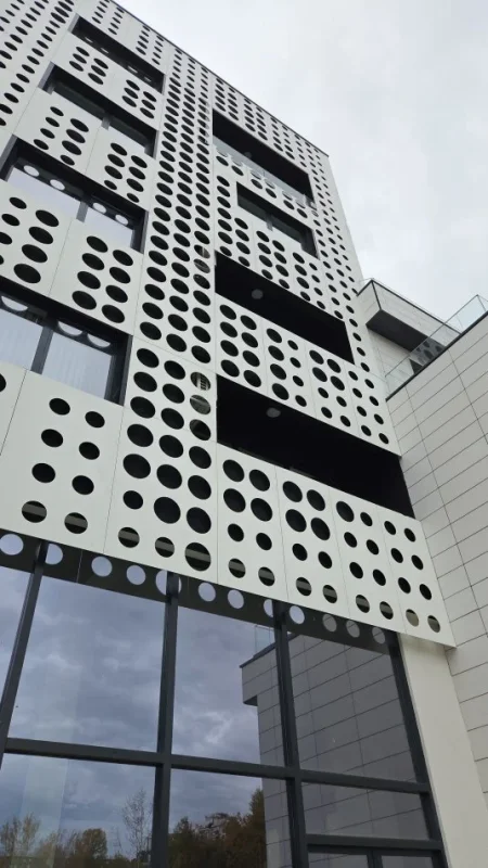 Tirane, shes ambjent biznesi Kati 0, 450 m² 