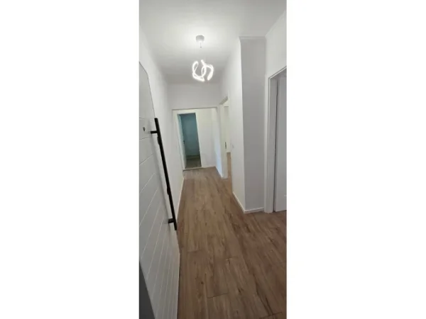 Tirane, shitet apartament 2+1 Kati 4, 64 m² 169.000 € (rruga e Kavajes)