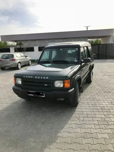 Tirane, shes SUV Land Rover DISCOVERY 2 TD5, Nafte, e zeze manuale Kondicioner 260.000 km 7.000 €