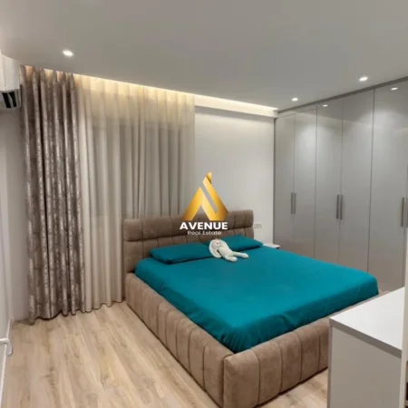 Tirane, jepet me qera apartament 1+1+Ballkon Kati 2, 65 m² 550 € (sokrat miho)