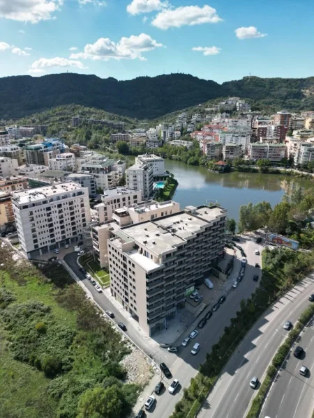 Tirane, shitet apartament 2+1+Ballkon Kati 5, 124 m² 280.000 € 